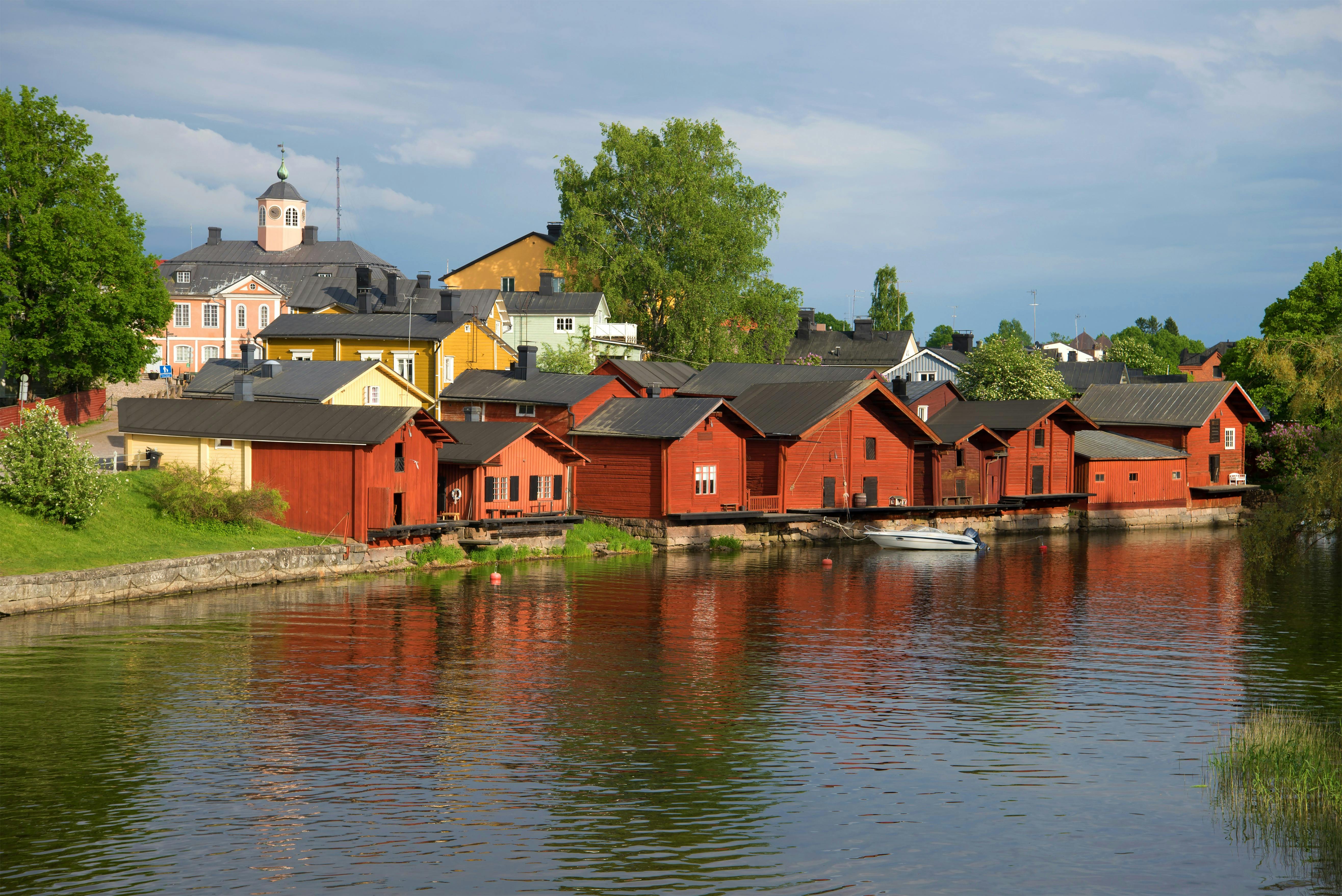 Helsinki highlights and Porvoo sightseeing tour