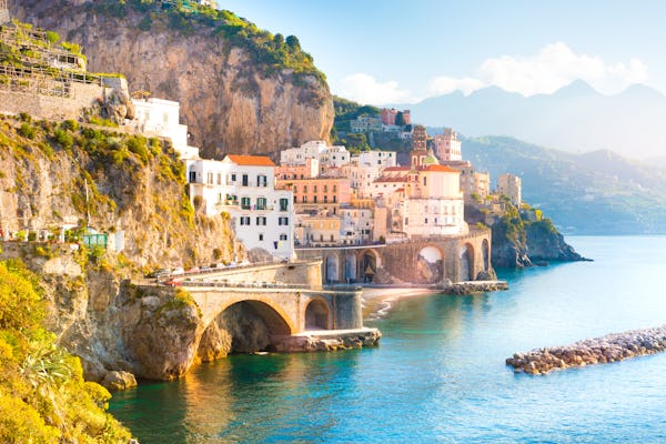 Descubra a Costa Amalfitana em uma excursão de barco privativa a partir de Amalfi