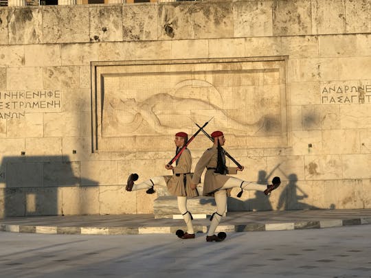 E-bike tour langs de bezienswaardigheden van het oude en nieuwe Athene met proeverij