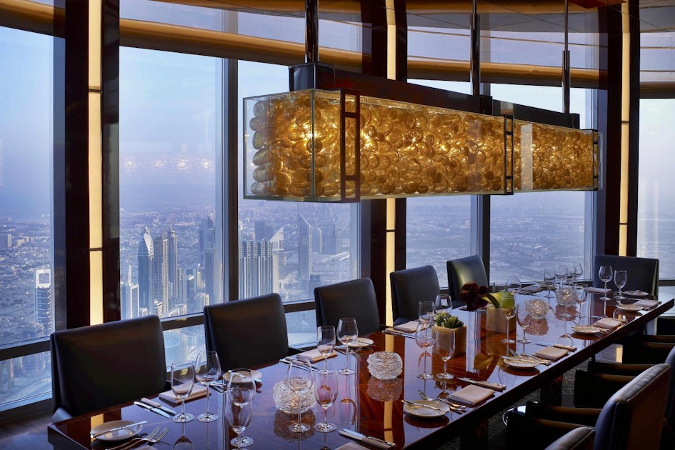 Atmosphere Restaurant Dinning At Burj Khalifa With Transfers