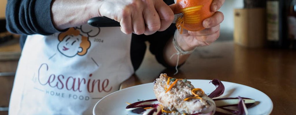 Almoço ou jantar e programa de culinária na casa de uma Cesarina em Veneza