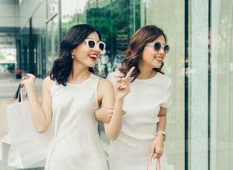Fashion Shopping nel paradiso del Duty free a Livigno Fashion Shopping nel paradiso del Duty free a Livigno