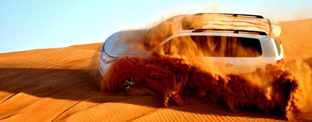 Aventura no deserto de Dubai com buggy, dune bashing e passeio de camelo