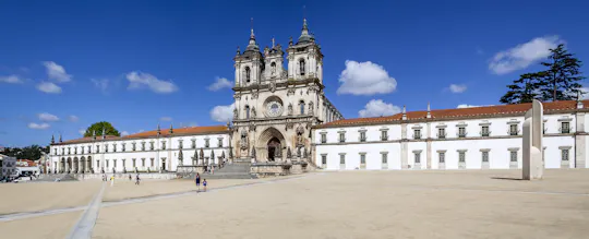 Prywatna wycieczka Fátima, Batalha, Alcobaça, Nazaré i Óbidos z Lizbony