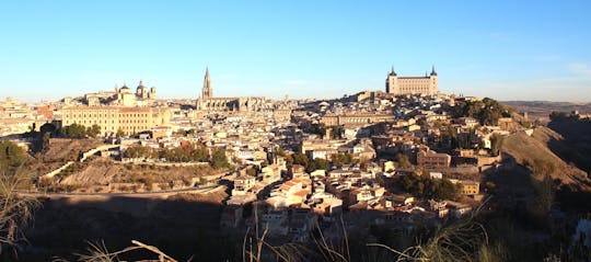 Toledo guided tour from Madrid with visit of a local winery, wine tasting and entrance to 7 monuments