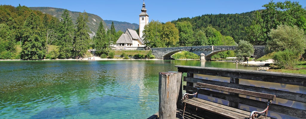 Wycieczka po jeziorze Bled i Bohinj poza alpejskie jeziora