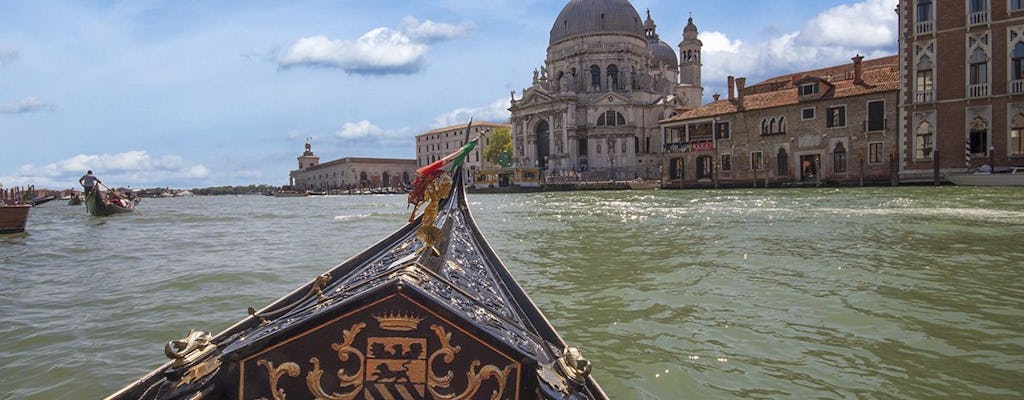 Passeio privado de gôndola e jantar em Veneza