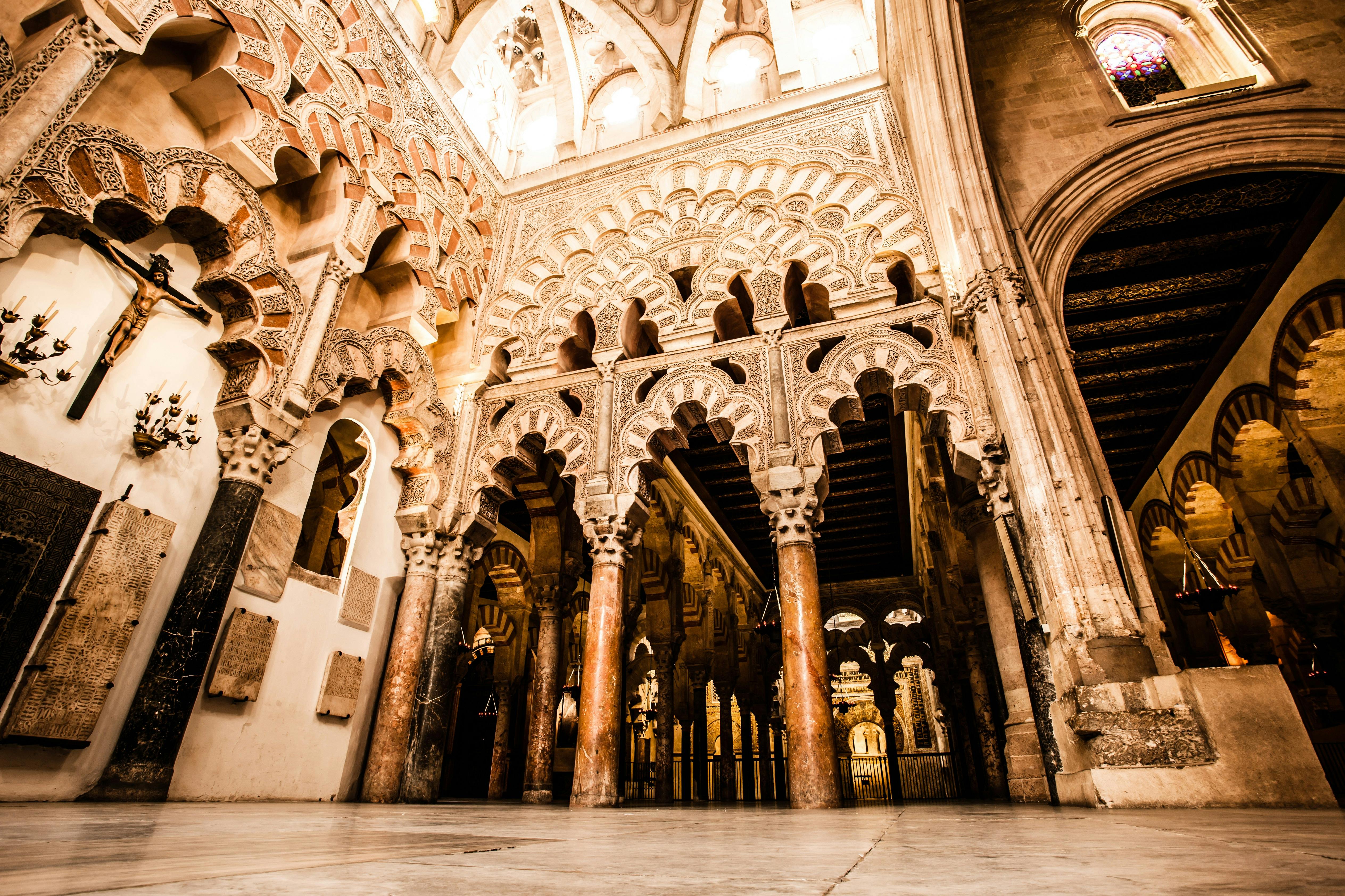 Besök med en officiell guide i moské-katedralen i Córdoba