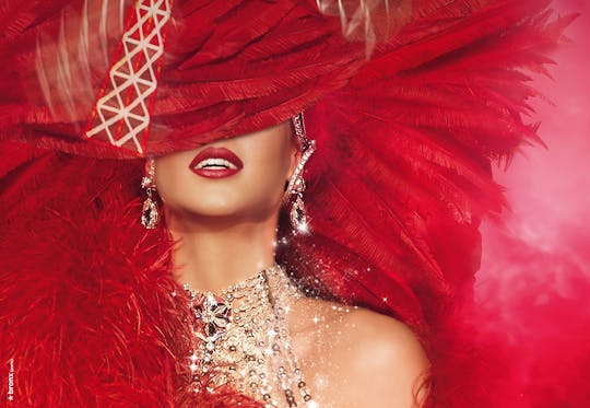 Tickets for the Moulin Rouge Show with pick-up  from your hotel