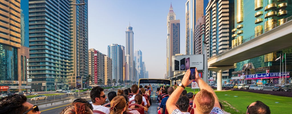 Shore excursion: tickets voor Dubai en Abu Dhabi hop-on hop-off bus