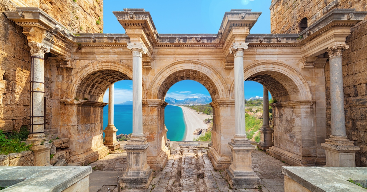 Antalya: What to Do, What to Book, and How to Plan It (Tips + FAQ)