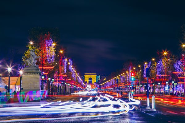 Christmas tour of the Champs Elysées and the Arc de Triomphe