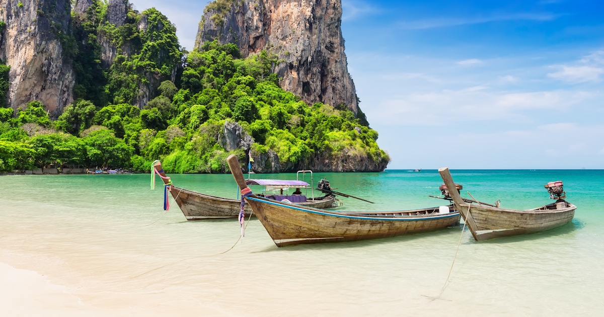 Phuket: What to Do, What to Book, and How to Plan It (Tips + FAQ)
