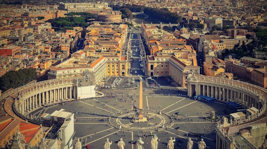 Hop-on hop-off panoramic tour of Rome