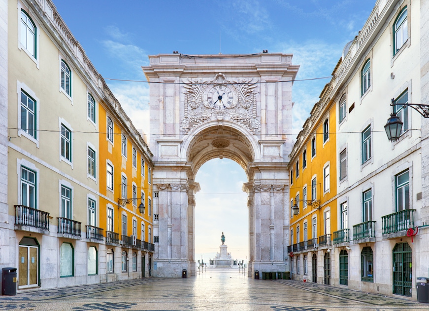 Guided tours of Lisbon's Commerce Square musement