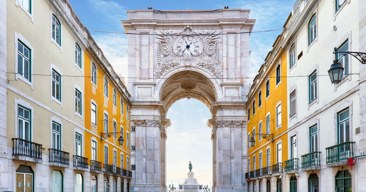 Guided tours of Lisbon's Commerce Square