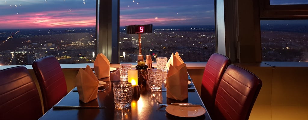 Entrada sin colas para la Torre de la TV de Berlín y cena con vistas