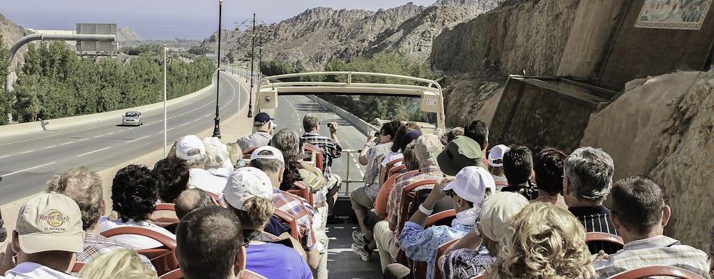 Shore excursion: tickets voor Dubai en Muscat hop-on hop-off bus