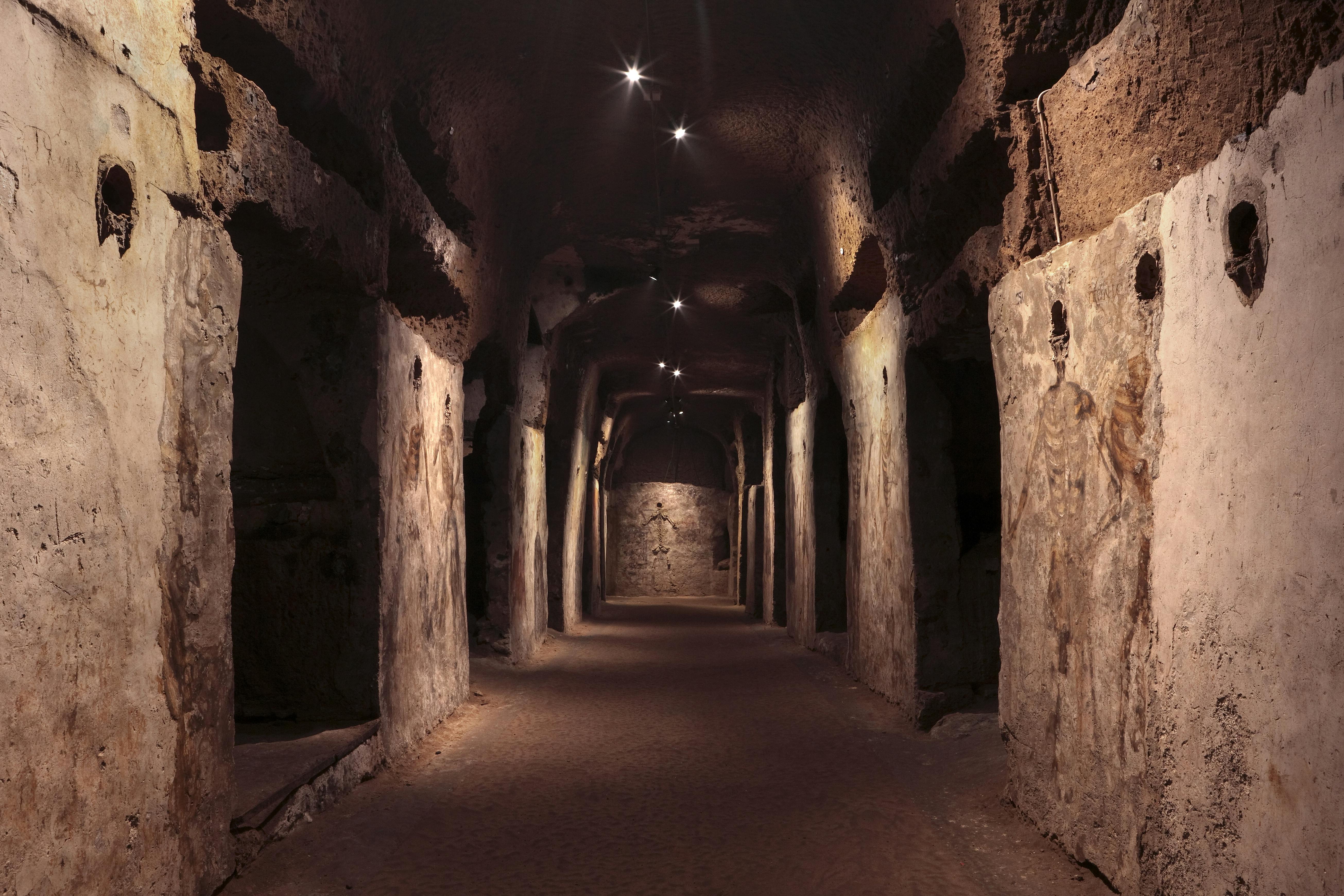 Biljetter och guidad rundtur av katakomberna i San Gaudioso