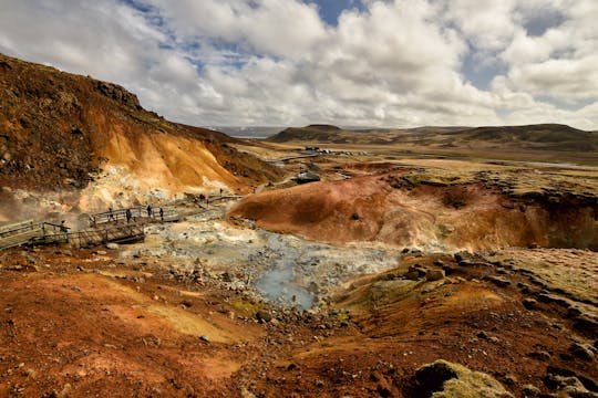 Small-group Reykjanes Geopark tour