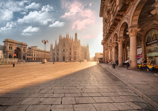 Tour a piedi di Milano di notte