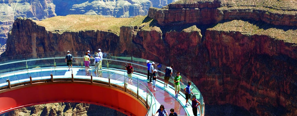 Tour Skywalk Odyssey no Grand Canyon de helicóptero saindo de Las Vegas