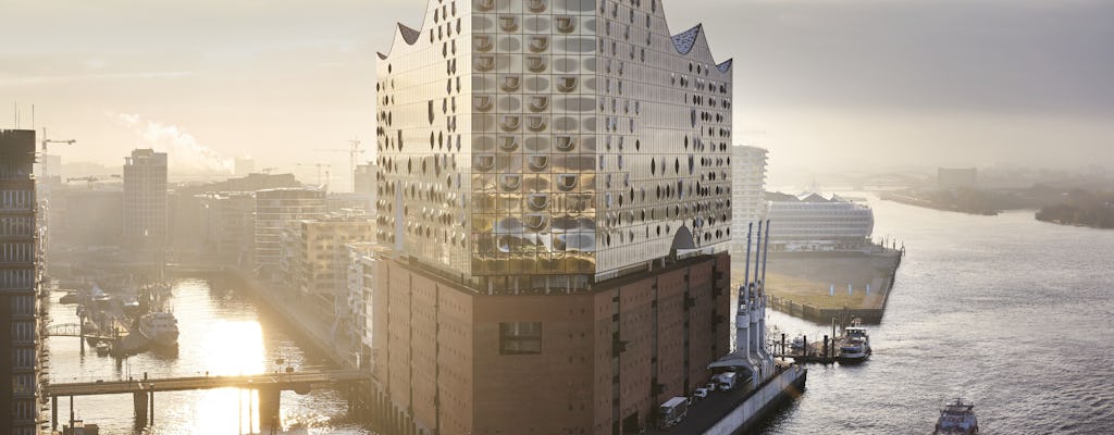 Tour Premium pela Elbphilharmonie com Franzbrötchen e café