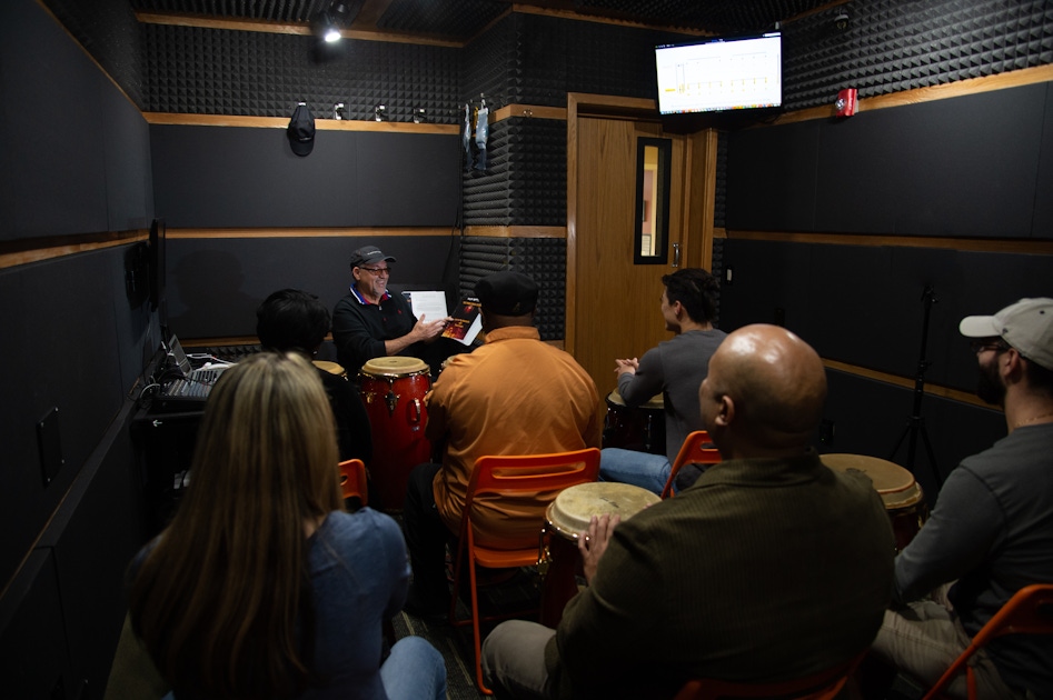 Learn to play congas in 15minutes musement