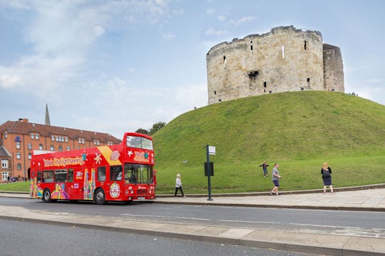 Excursão de ônibus hop-on hop-off de 24 horas pela cidade de York