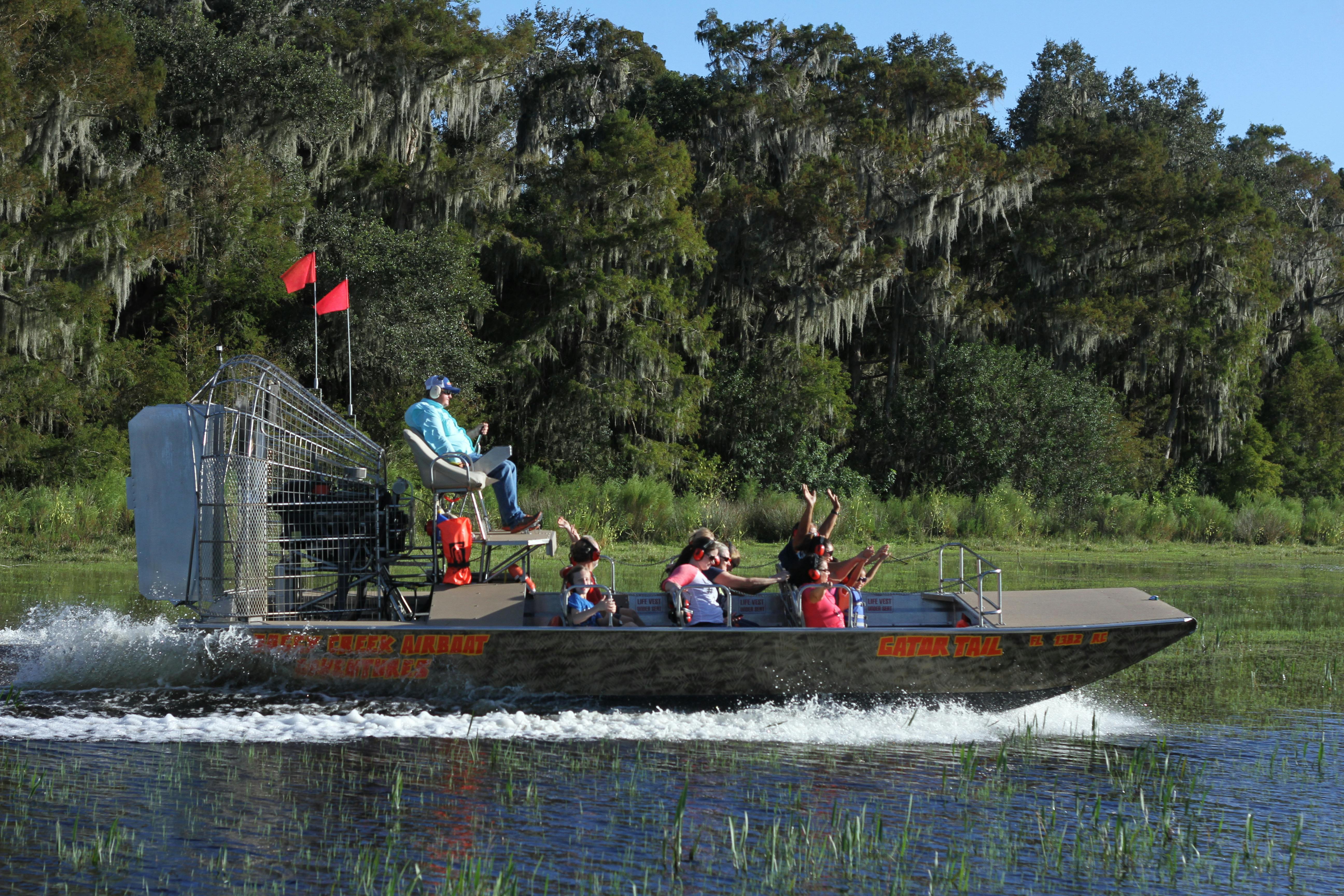 Excursão de aerobarco de uma hora no Everglades da Flórida Central com entrada no parque