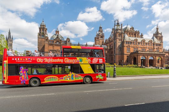 Hop-on, hop-off-busrondleiding door de stad door Glasgow