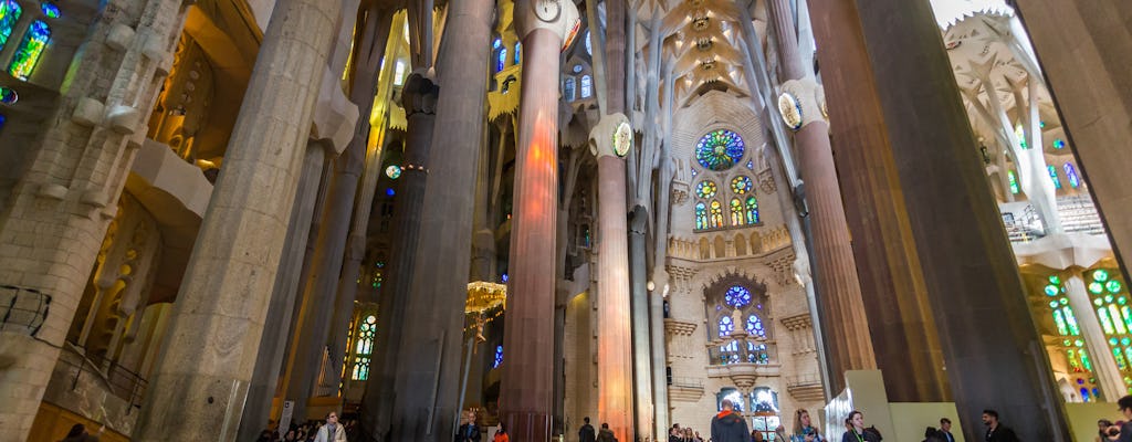 Sagrada Familia highlights guided tour