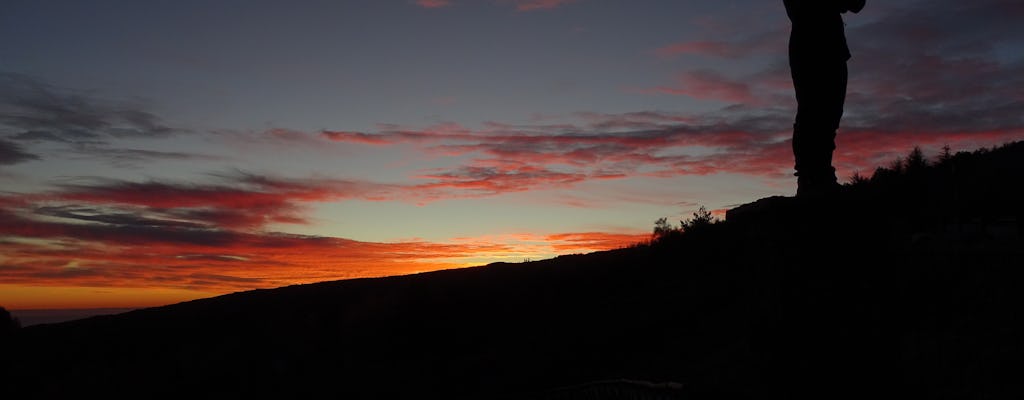 Excursion au coucher du soleil sur l'Etna avec une jeep 4x4