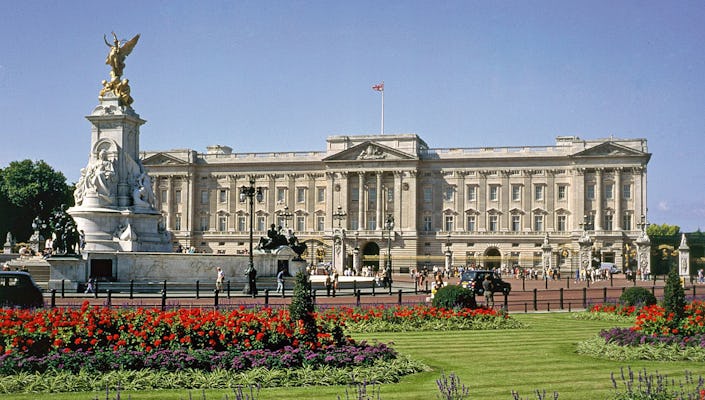 Buckingham Palace and Hop On Hop Off London Bus Tour 24 hour tickets