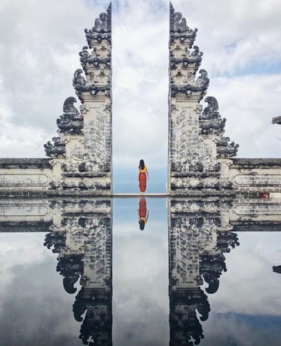 Bali Private Tour; Lempuyang Temple, Tirta Gangga , Tukad Cepung Waterfall