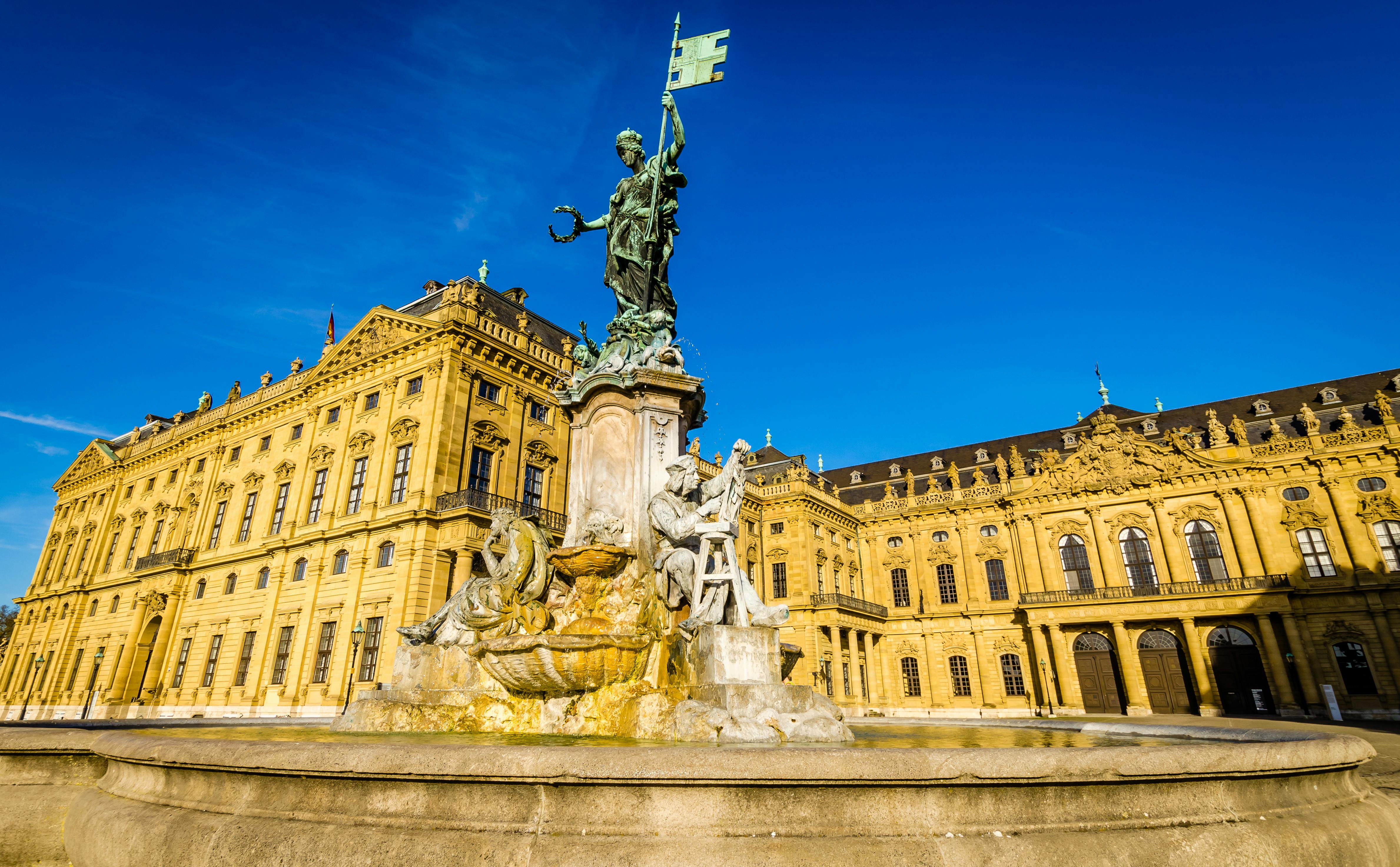 River Cruises Collection: Wurzburg Residence & City Tour