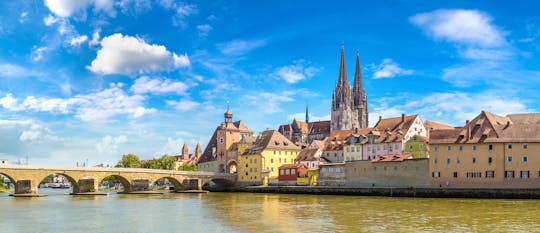 River Cruises Collection: Walking Tour of Regensburg