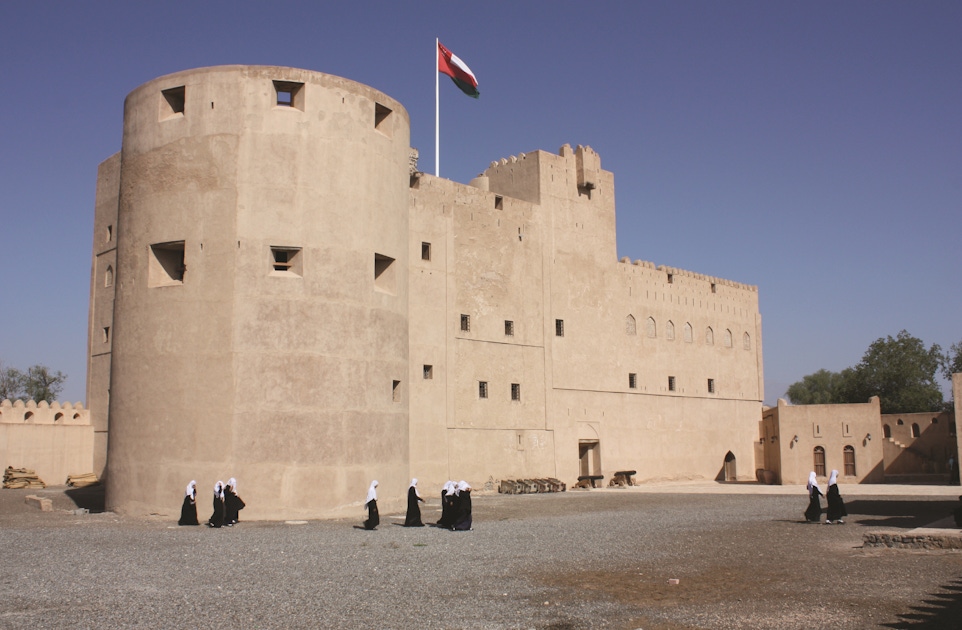 Hop-on hop-off in Muscat Hop-on hop-off in Muscat