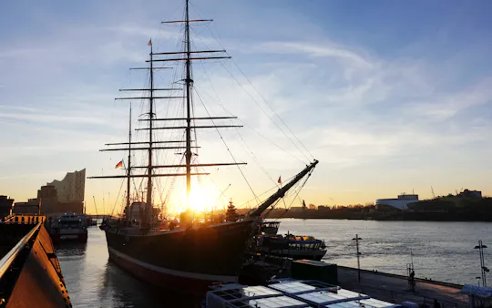 Hamburg ochtendtour met Reeperbahn, haven en vismarkt