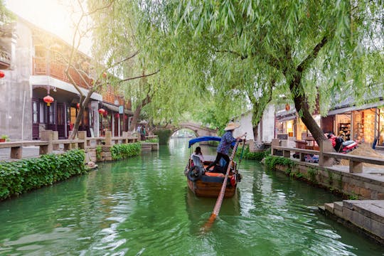 Tour in barca del villaggio acquatico di Zhujiajiao con pick-up in hotel