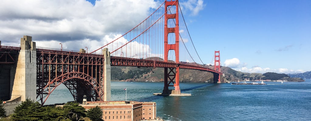 Promenade historique du Golden Gate de San Francisco avec point de vue sur le pont secret