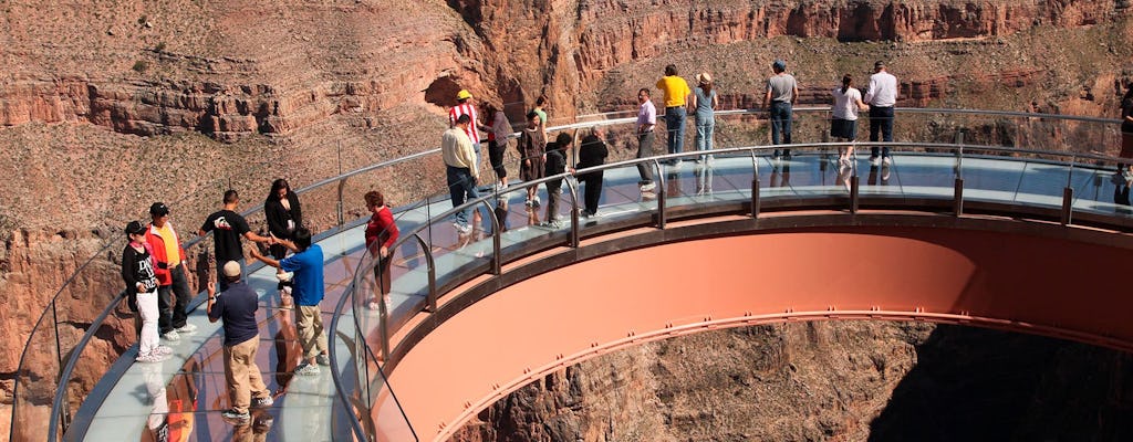 Grand Voyager air and boat tour with Skywalk from Las Vegas