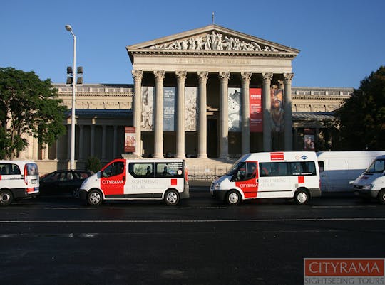 Prywatne molo w Budapeszcie lub transfer na dworzec kolejowy
