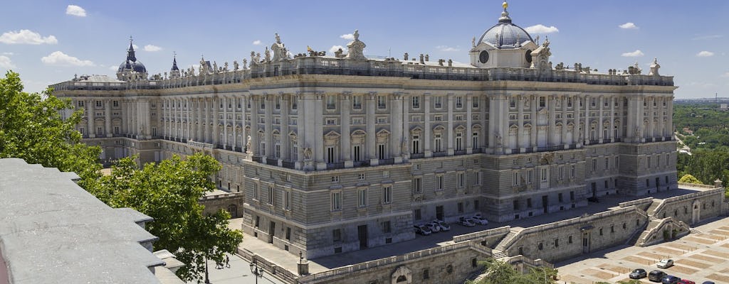 Entradas sem fila para o Palácio Real de Madri e tour com guia especialista