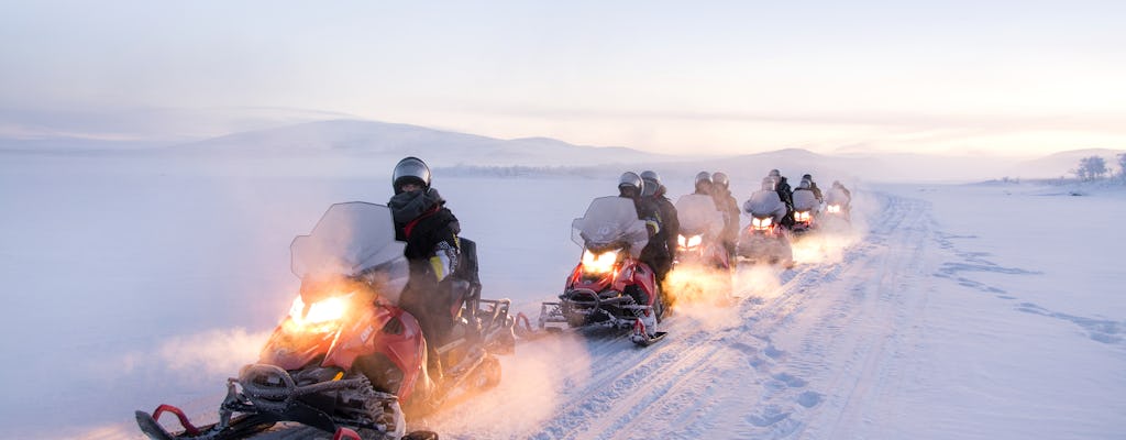 Schneemobil-Abenteuer von Tromsø ins finnische Lappland
