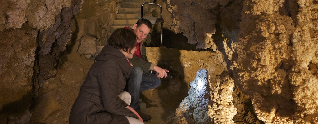 Passeggiata nelle grotte di Budapest