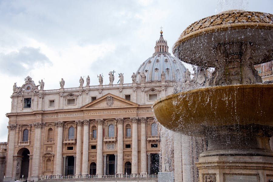 Get to Know the Vatican: Castel Sant Angelo and St. Peter’s Square