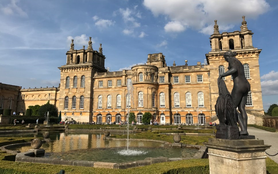 inspector-morse-lewis-and-endeavour-filming-locations-tour-of-oxford