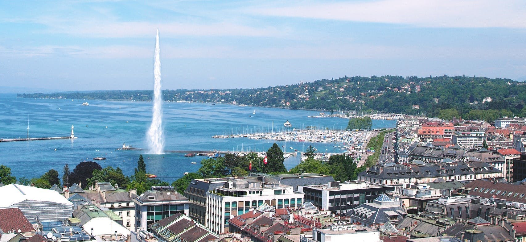 Guided Geneva city tour by bus with mini train Musement