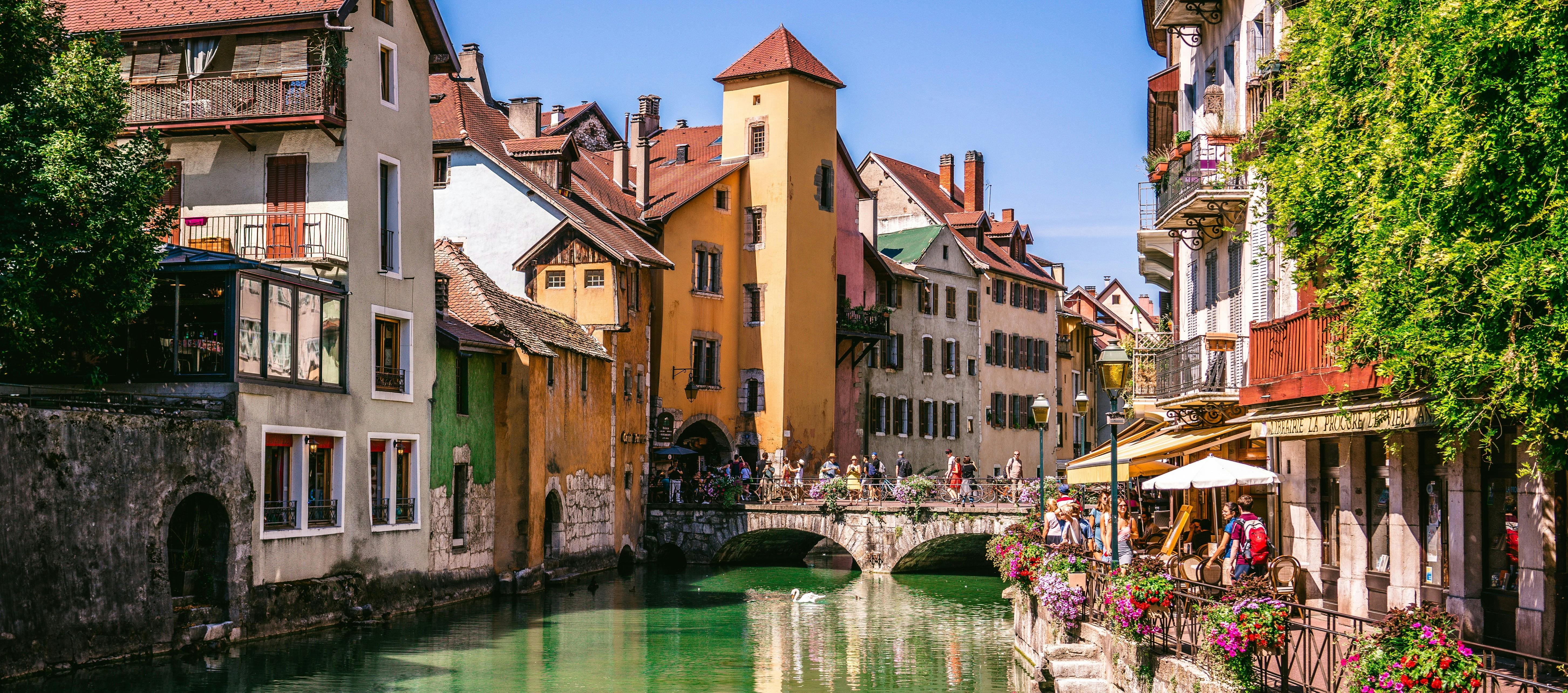 Guided tour of Annecy and Geneva in one day Musement